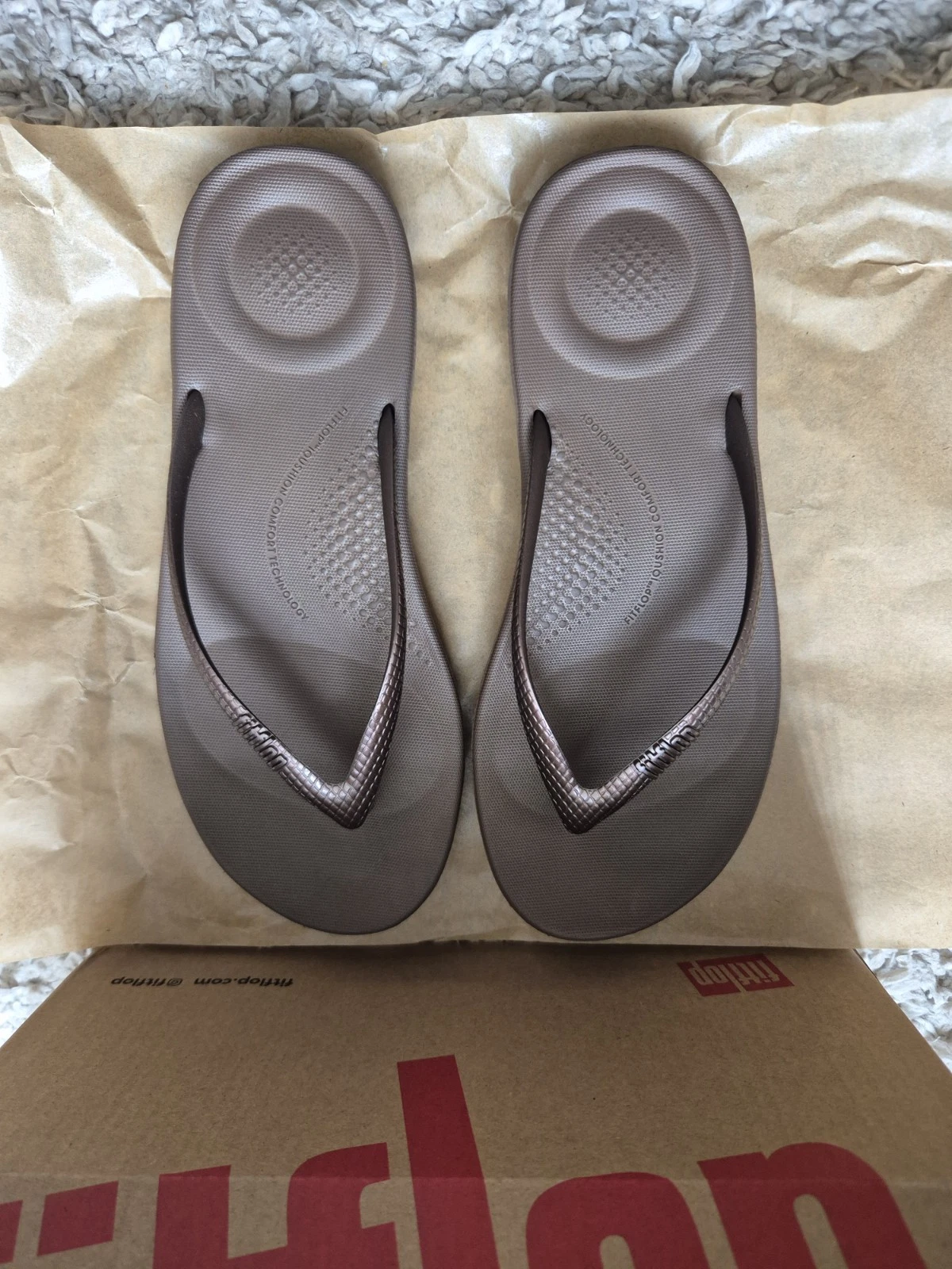 fitflop Bronze sandals size 3
Opens in a new window or tab