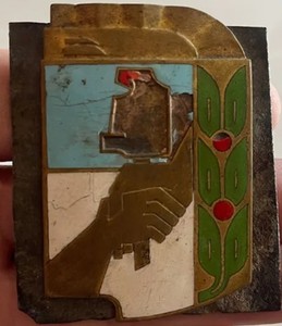 Justicialist bronze shield. Perón Evita