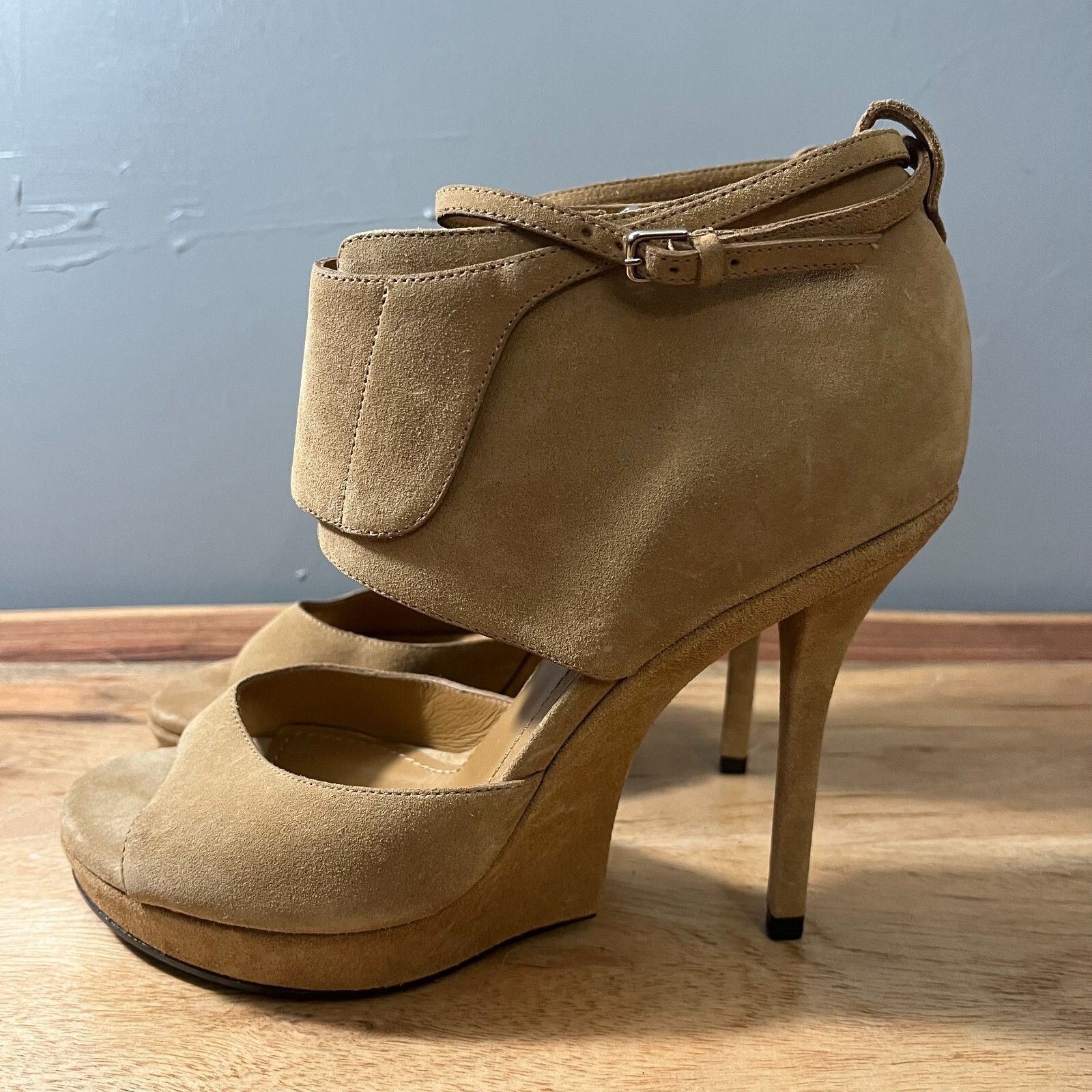 Yves Saint Laurent donna polsino alla caviglia tacco a spillo beige scamosciato taglia 8 EU 38 YSL