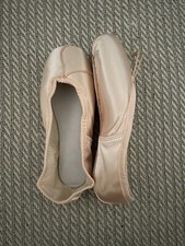 suffolk solo pointe shoes