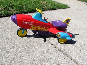 Limited Edition with the Box Collector Coca Cola Die Cast Metal Scale 1:3 Rocket