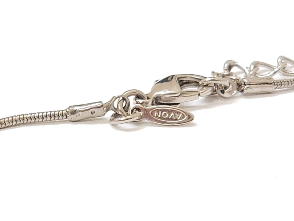 Collar cadena serpiente colgante circonita cúbica enchapado en oro y plata Nina Ricci Avon Foto 3 de 4