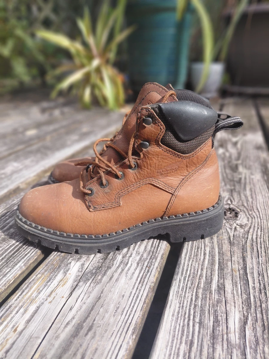 Red Wing Shoes Workwear Low (1-1.9 in) Heel Height Boots for Women