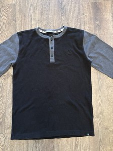 Amplify Boys Black Gray Colorblock Henley Long Sleeve T-Shirt Size L