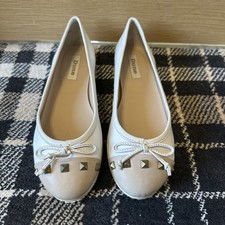 DUNE Pumps Shoe White & Beige Bow Ballet Pumps. Studded. Size 5. Real leather. 
