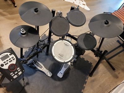 Roland TD-11K V-Compact Series Electronic Drum Kit with MDS-4V 