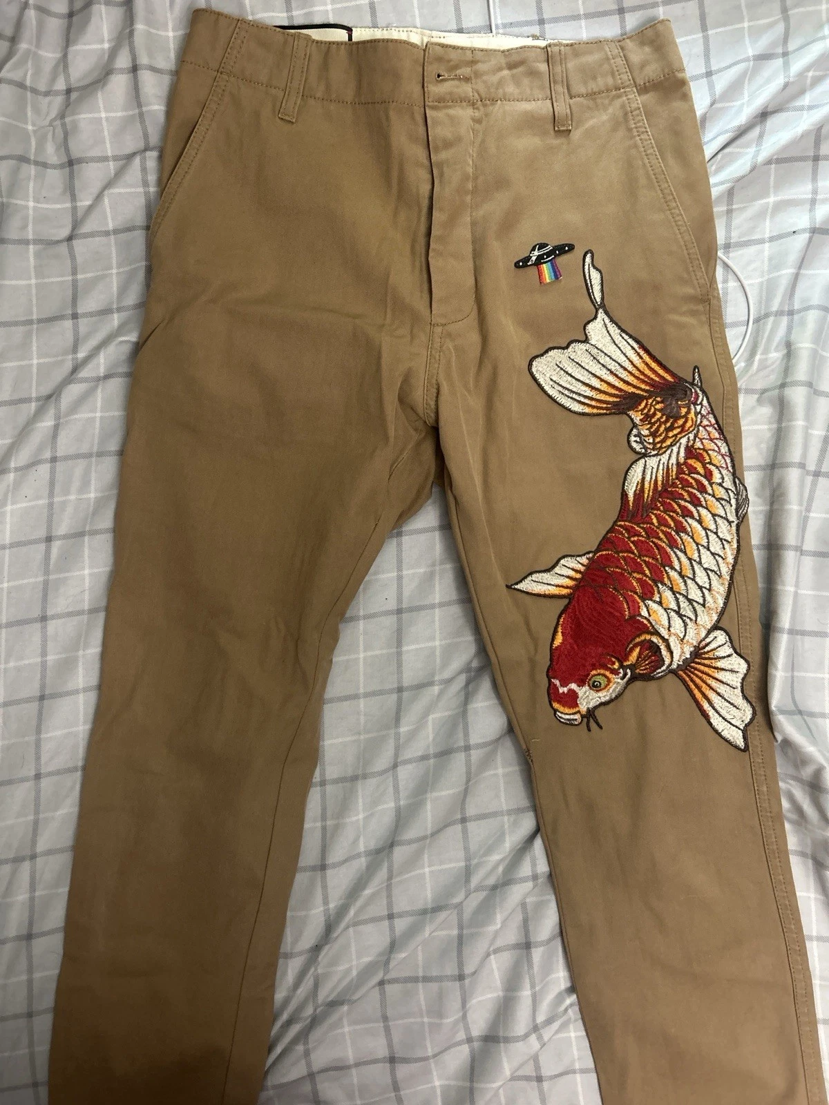 Men’s Gucci Koi Fish Embroidered Khaki Beige- 28x30. Minimal Signs Of Wear