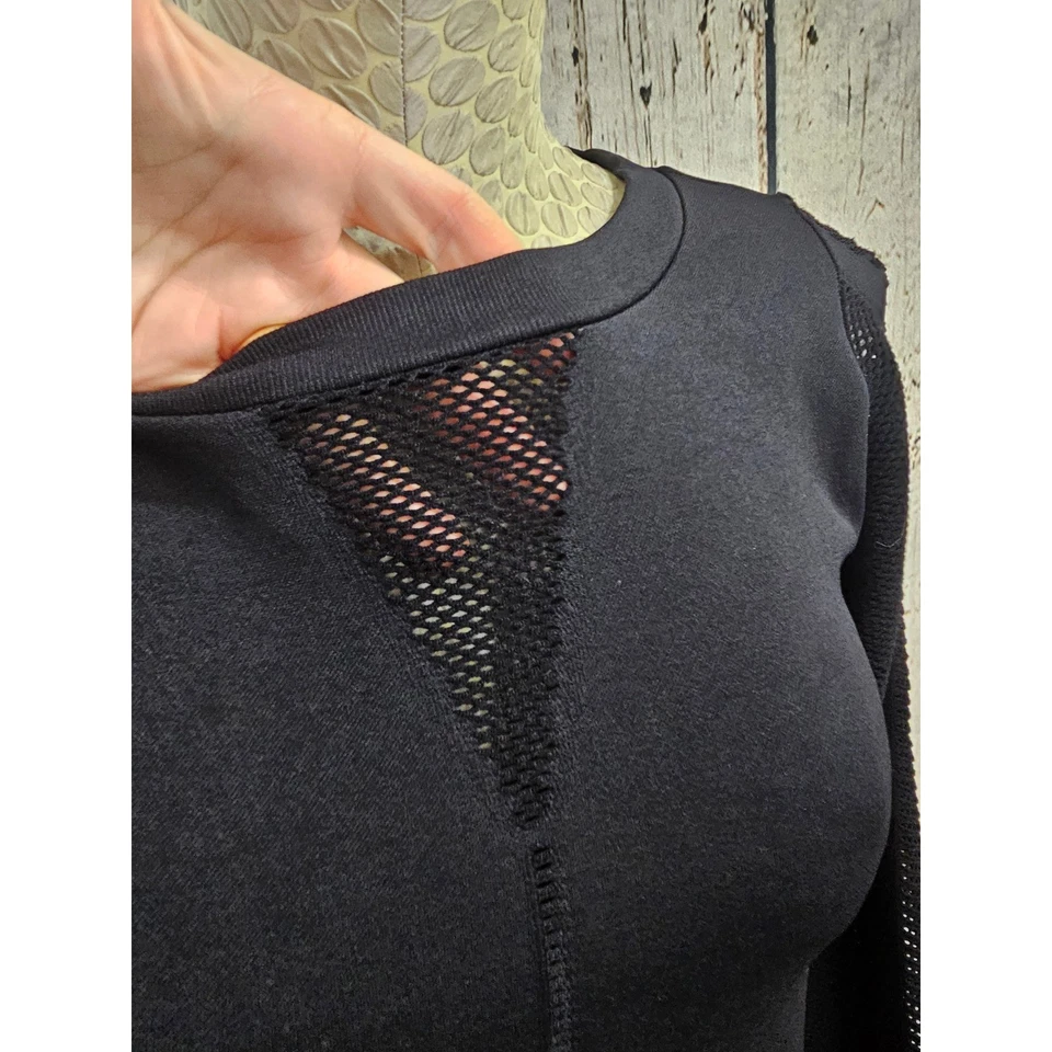 Lyse 中号黑色长袖上衣,带网眼细节渔网前卫朋克二手 — 第 2/4 张图片