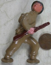 Vintage Barclay Pod Foot Soldier Walking With Rifle Green Helmet 2