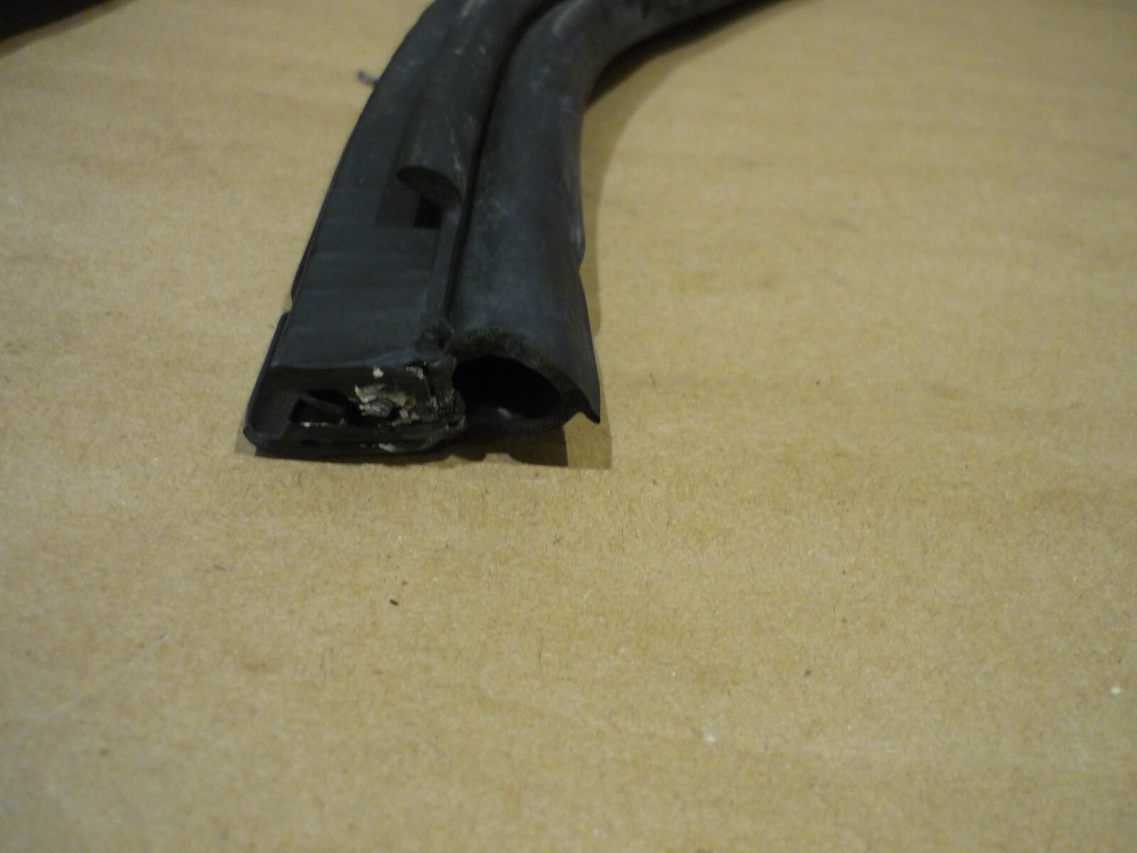 Ferrari California - Rear Trunk Gasket / Seal  - P/N 69773500