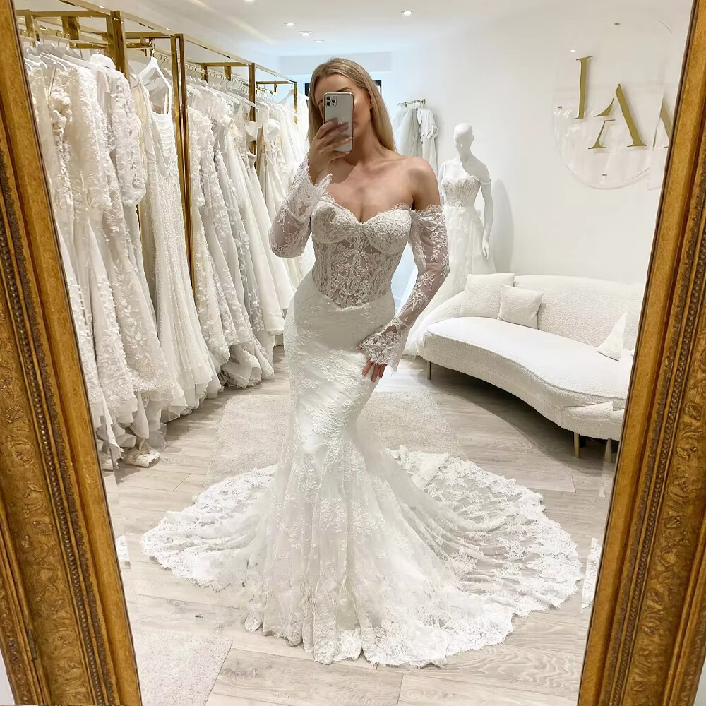 fitted lace wedding dress Alejandra main image 0