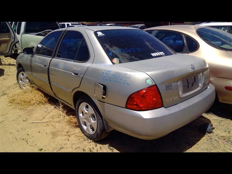 Used Engine Coolant Reservoir fits: 2004 Nissan Sentra Grade A Foto 4 de 4