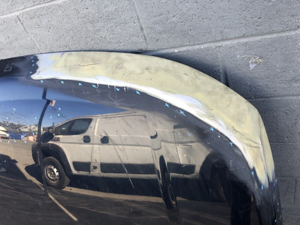 2005 2006 2007 2008 - 2012 2013 2014 2015 2016 LAND ROVER LR3 LR4 Hood Panel OEM - Image 4 of 4