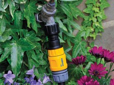 Image of Hozelock 7022 0000 7022 Pressure Regulator