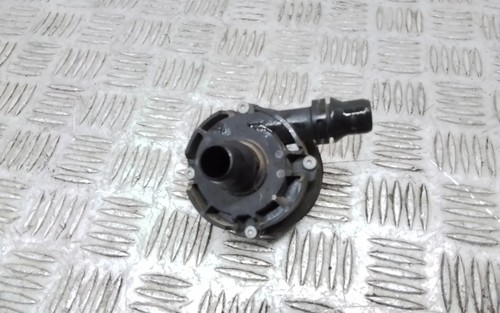 BMW i3 I01 ZUSATZWASSERPUMPE 9147359 0.60 Petrol / electricity 125kw 28798065