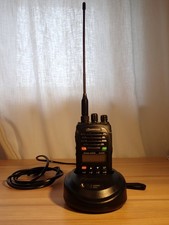 Wouxun KG-UV2D 2m/70cm robustes Allzweck- FM-Handfunkgerät, Ladestation, Radio