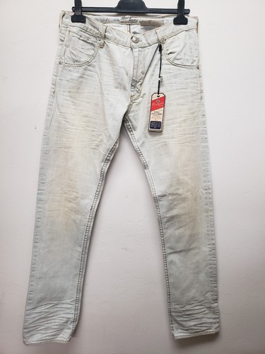 slim tapered jeans bleach wash 