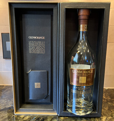 Glenmorangie Whisky 18 Year Old Extremely Rare Empty Bottle And Box EUC