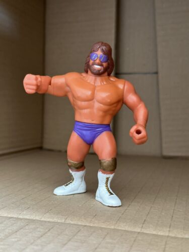 WWF WWE Hasbro Wrestling Figure. Series 2: Macho K...