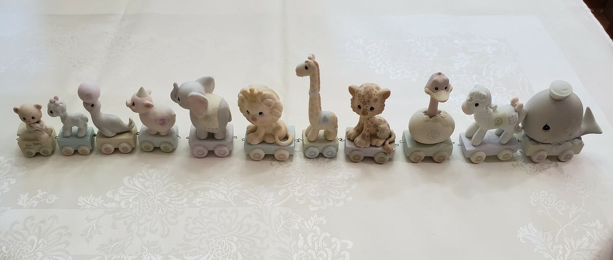 Precious Moments Birthday Train Set 12 Pieces; Baby To Age 10  display picture 1
