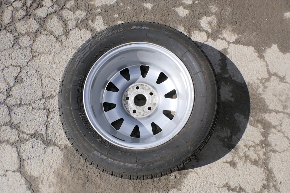 1x A4 A6 Alufelge 205/60 R15 4B0601025N 6j x16H2 ET45  LK 5x112 Ersatzrad 7-8mm - Bild 3 von 4