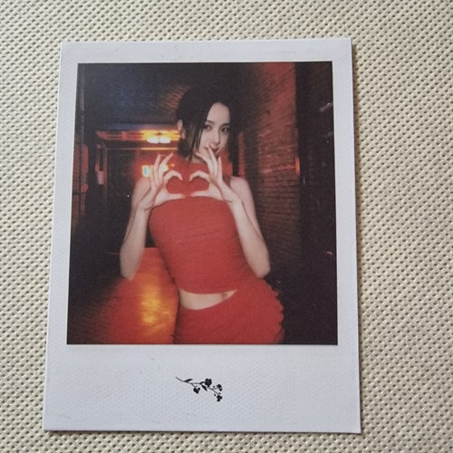BLACKPINK JISOO ERSTES SINGLE ALBUM [ICH] ALBUM ORIGINAL JISOO POLAROID & FOTOKARTE - Bild 49 von 54