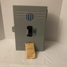 ITE  Molded Case Circuit Breaker ENCLOSURE (New With BOX)