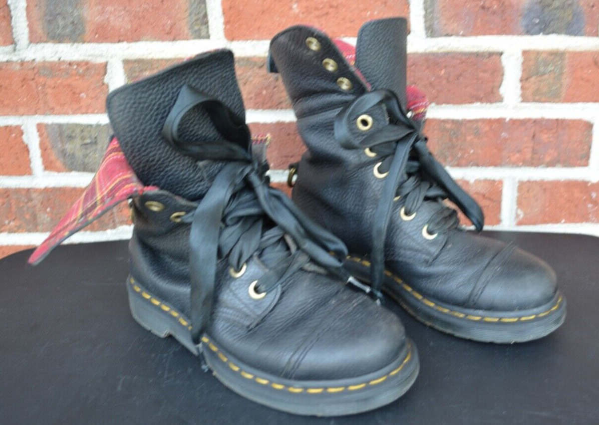 Martens Aimilita Women's US Black Leather Plaid Lined Fold