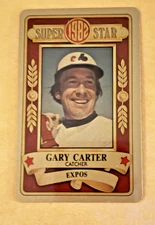 1982 PERMA GRAPHIC==GOLD==SUPER-STAR #-204 GARY CARTER==MONTREAL EXPOS
