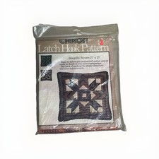 Caron Latch Hook Kit "Bargello Square" 27"x27" 100% Cotton Canvas 3067