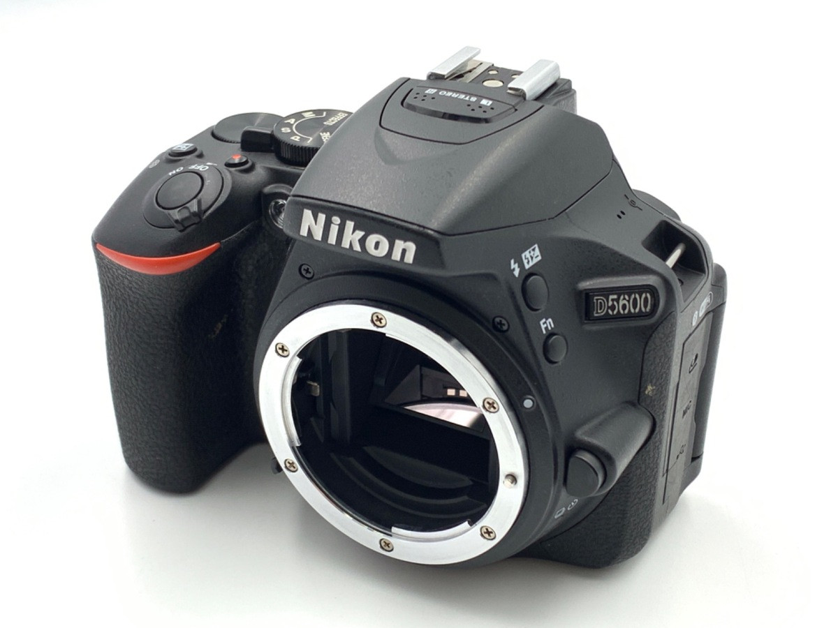 NIKON D5600 24.1MP Digital Single-Lens Reflex Camera Body -EXC 