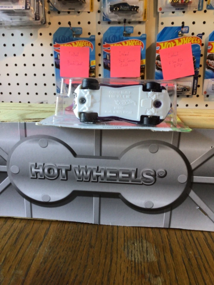 Hot Wheels Super Treasure Hunt Velocita 2017 sellado de fábrica Bad Corners Foto 3 de 3