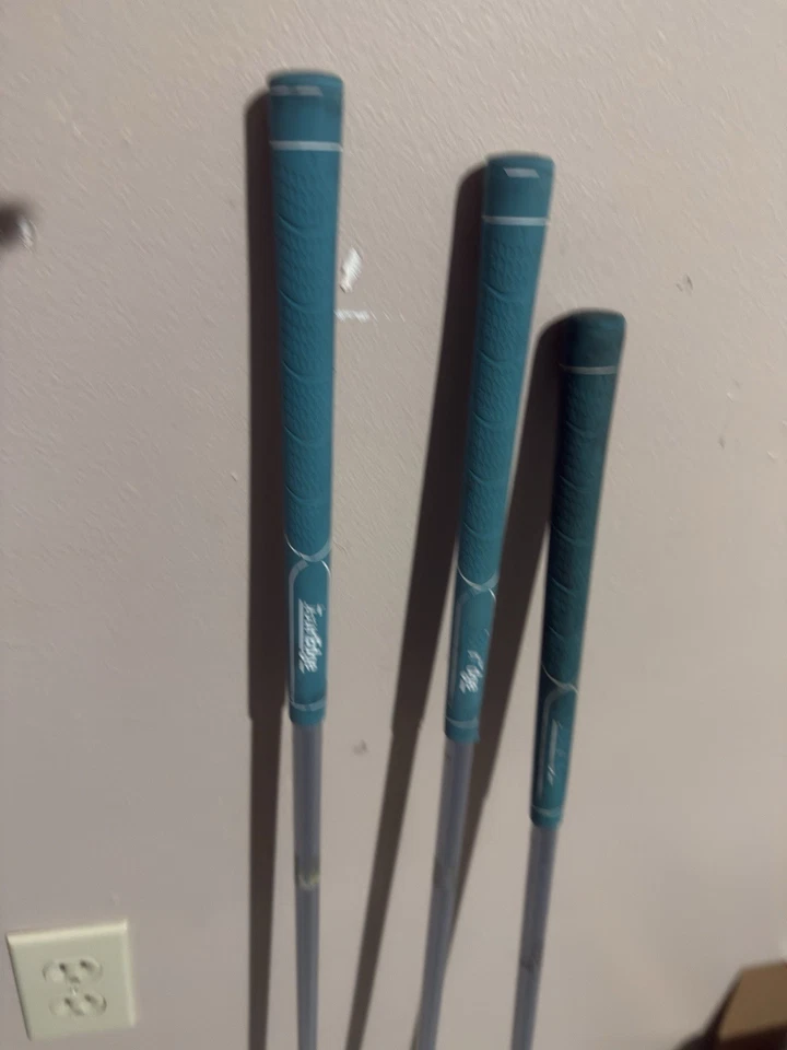 Juego de madera de calle Tour Edge Lady Edge 3 y 5 15* 18* y cuña de arena grafito diestro Foto 2 de 4