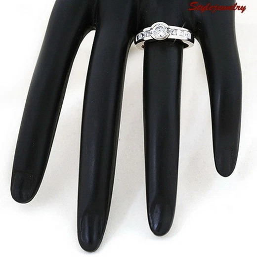 Silver Solitaire With Accents Engagement Ring Made With Swarovski Crystal SR81 — 第 4/4 张图片