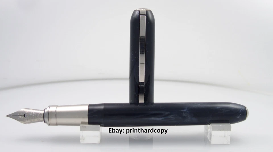 NOVA CANETA TINTEIRO VISCONTI REMBRANDT PRETA COM ACABAMENTO PALÁDIO - Imagem 2 de 4