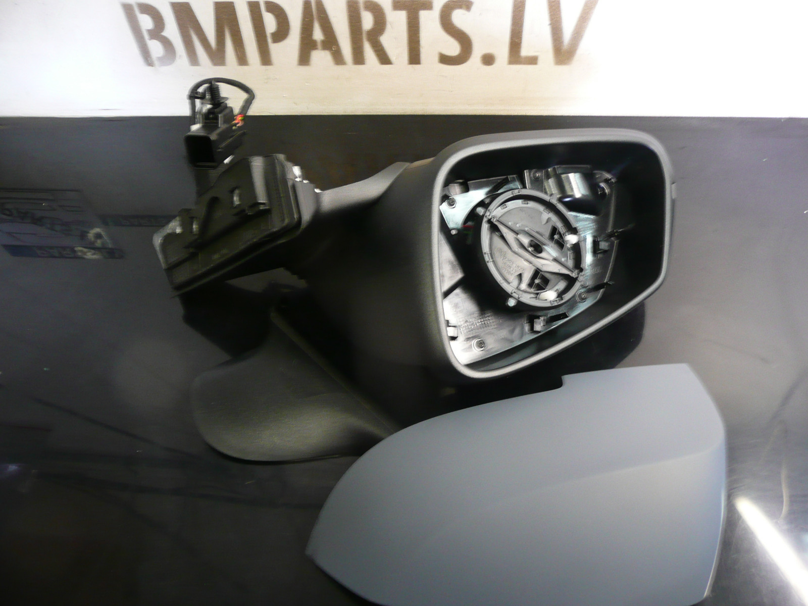 NEW GENUINE BMW I3 L01 LHD EXTERIOR MIRROR LEFT 7320997 &COVERS 