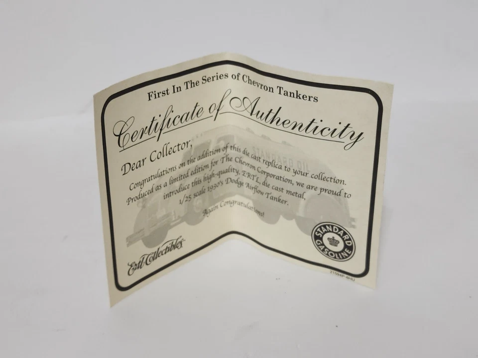 Camión cisterna Dodge Airflow Chevron años 30 Ertl 1ª edición 1/25 Foto 4 de 4