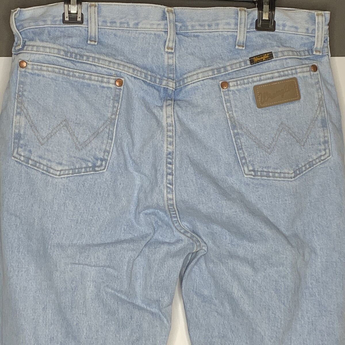 Wrangler Mens Sz 36 X 36 Light Wash Denim Jeans Cowboy Wrangler Mens Sz 36 X 36 Light Wash Denim Jeans Cowboy