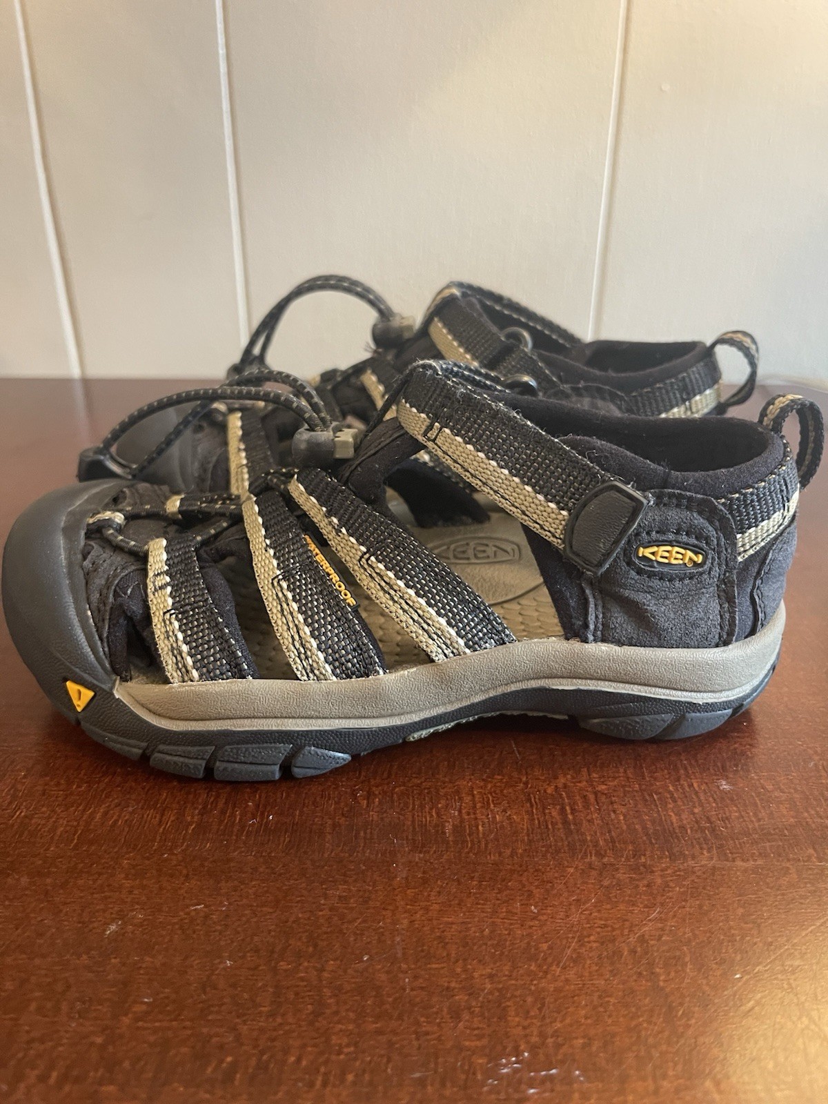 Sandali Keen Little Kids 11 Newport H2 Ragazzi Impermeabili Nero Sport Acqua EU 29