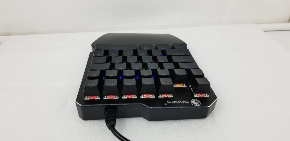 Sades Gaming One-Handed Mechanical Keyboard Backlit ~ Tested Great Condition - Image 4 of 4