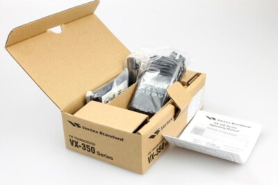 Motorola VERTEX VX-354 HFG UHF mit Akku FNB-V95L in OVP / 400 - 470 MHz