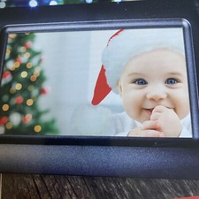 POLAROID 7" HI-RES DIGITAL PICTURE FRAME PDF-700 NEW