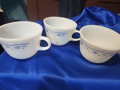 Set Of 3 Corning Corelle Blue Morning Vtg Discontinued Cups.  8 Oz Capacity.