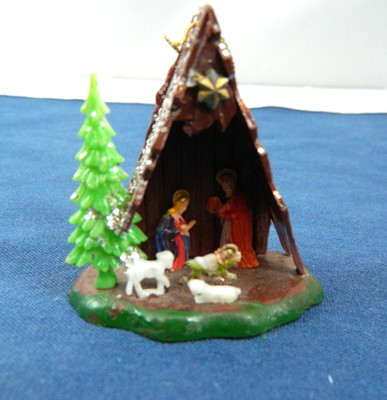 Nativity Scene Plastic Figurine 2'' A-Frame & Tree Vintage Christmas Ornament