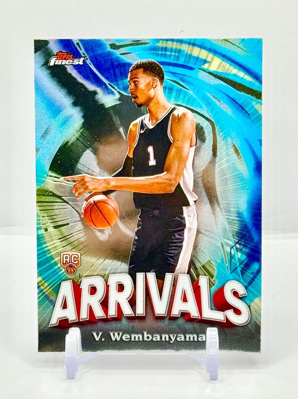 2023-24 Topps Finest - Arrivals Victor Wembanyama #A-6 Refractor (RC)