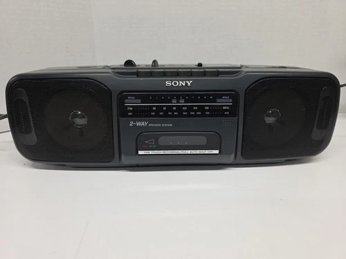 Sony Model CFS-200 Stereo FM/AM Radio Tape Cassette Player Recorder VTG- TESTED!