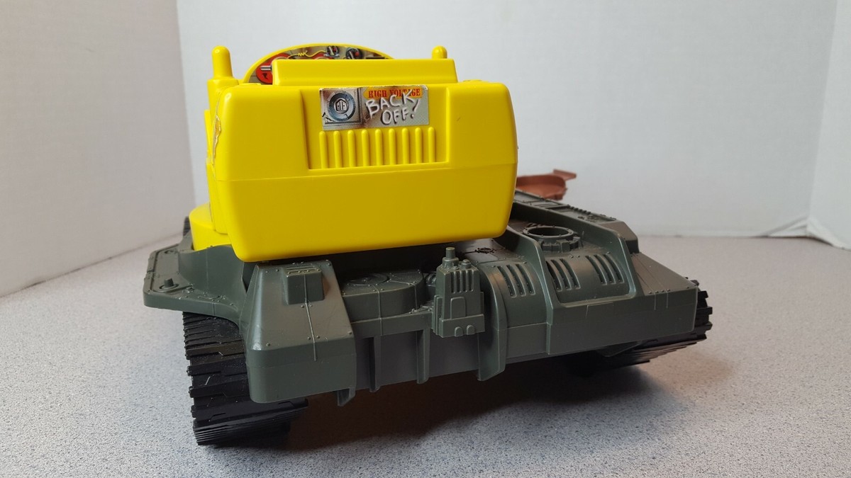 Small Soldiers BUZZSAW TANK Ocula付き s-l400.jpg