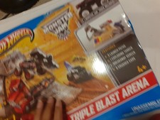 hot wheels monster jam triple blast arena