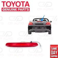 01 - 05 TOYOTA MR2 SPYDER REAR HIGH MOUNT 3RD BRAKE STOP LIGHT OEM NEW
