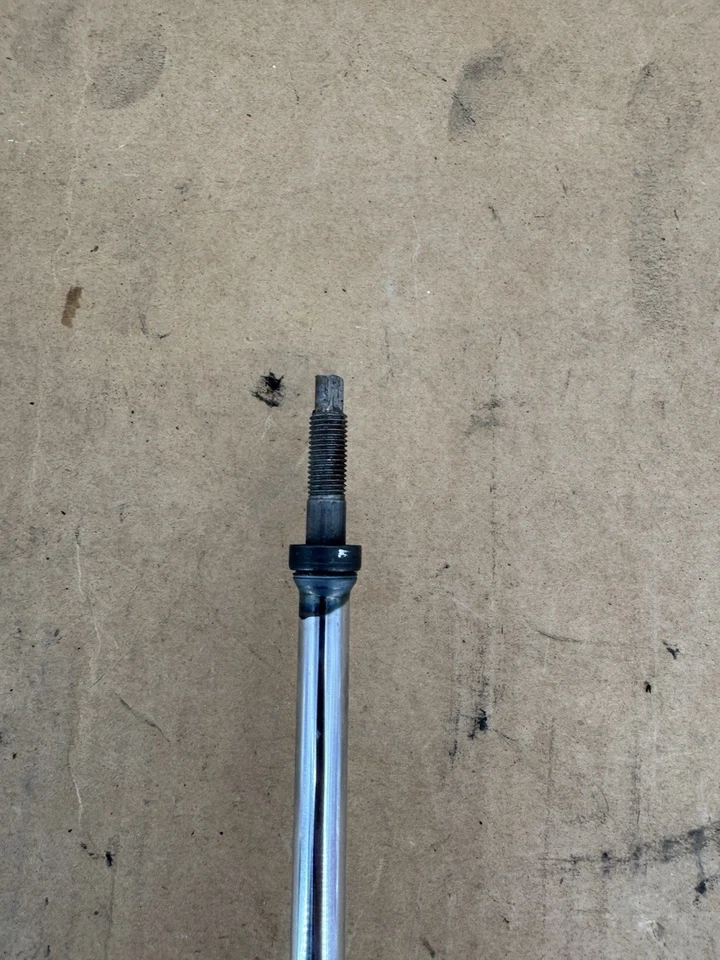 Jeep Cherokee KL Mopar Rear Shock Absorber 68157912AE Out of Box - Image 4 of 4